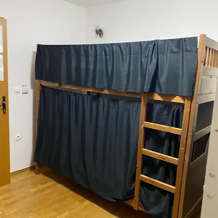 Hostel Travellers' Haven *