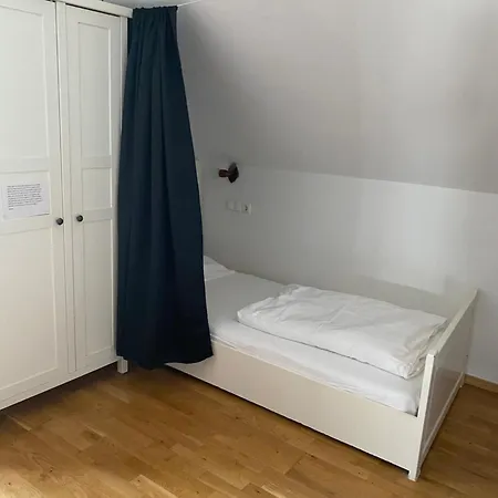 Travellers' Haven بيت شباب