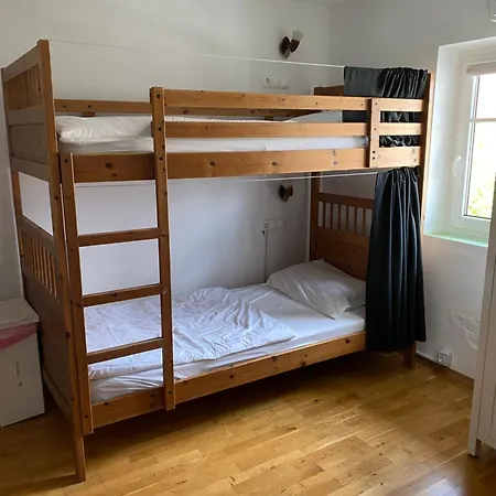 Travellers' Haven بيت شباب بليد