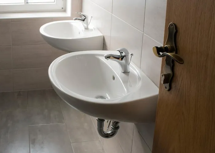 Travellers' Haven Hostel *